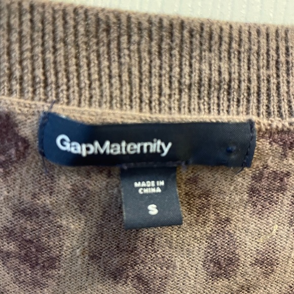 Gap Maternity Animal Print Cardigan - Picture 2 of 2